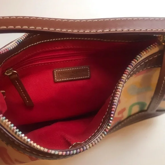 Vintage Dooney and Bourke Purse - Picture 4 of 4